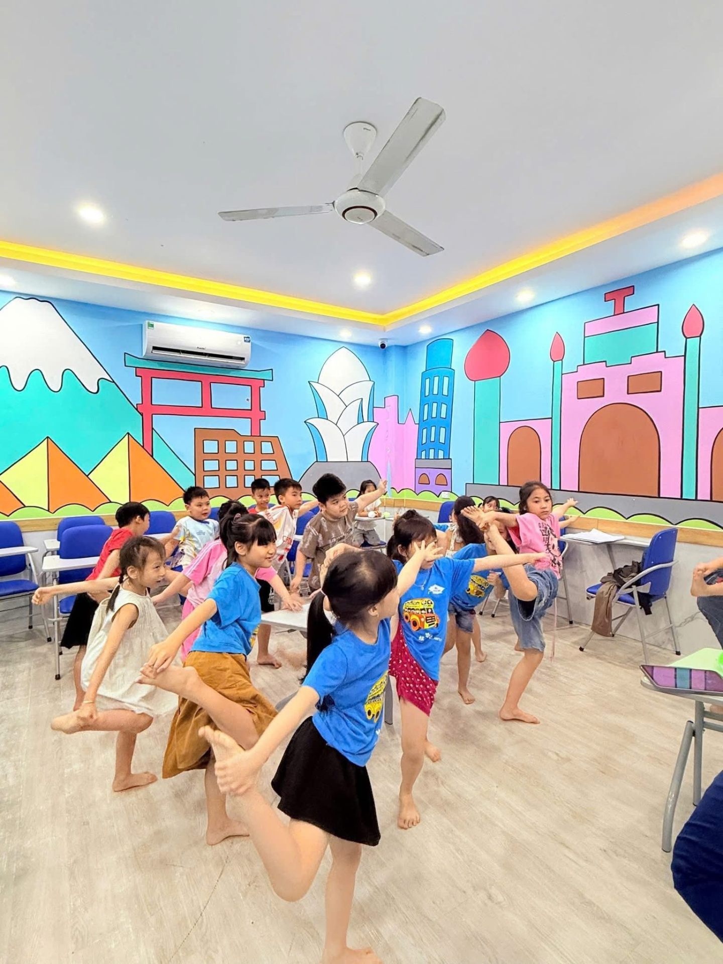 Khoảnh khắc lớp học 2